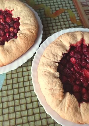 Галета с клубникой