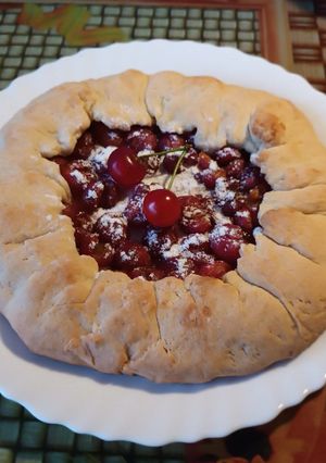 Галета с вишней