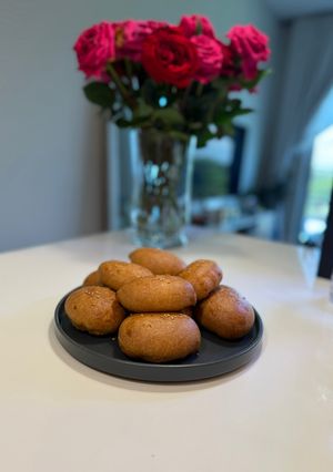 Дріжджові пиріжки з капустою