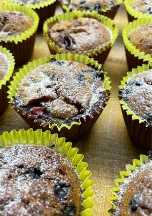 Кекси з чорницею та полуницею