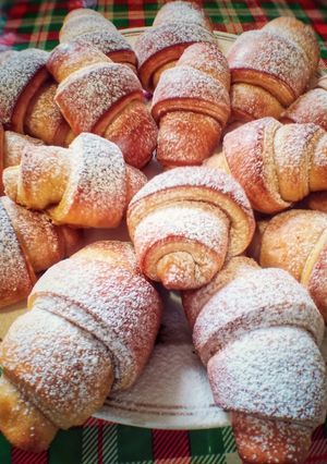 Круасани з цукром та корицею ️