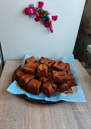 Медовий пиріг зі сливою