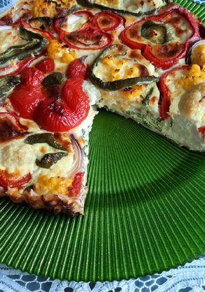 Пиріг зі шпинатом, цвітною капустою та болгарським перцем