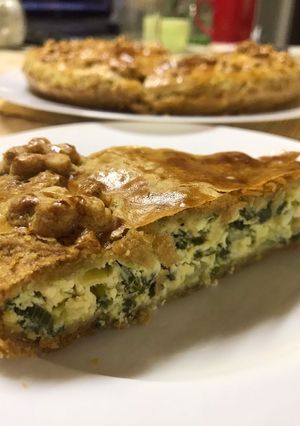 Пиріг із зеленою цибулею і плавленими сирками