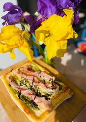 Пиріг зі спаржею