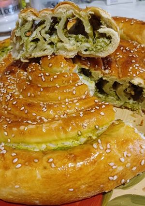 Пиріг зі шпинатом та бринзою