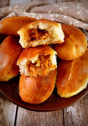 Пиріжки з капустою в духовці