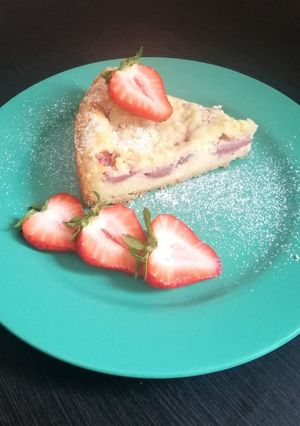 Полуничний пиріг