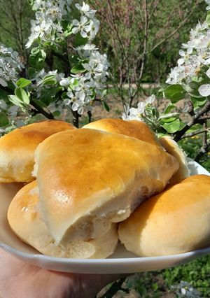 Пухкі та смачні пиріжки із сиром