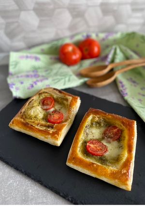 Слойки «Капрезе»