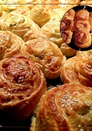 Слойки з сиром і зеленню з листково-дріжджового тіста