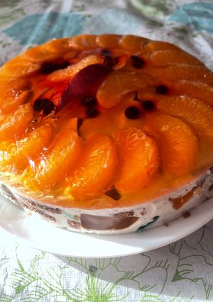 Торт «Бите скло» з фруктами/ягодами