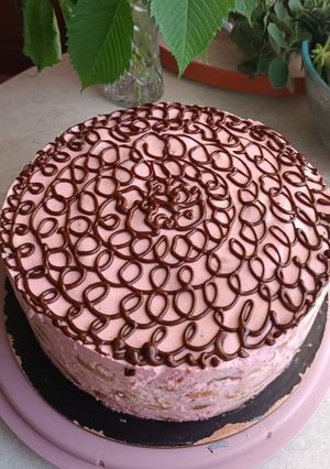 Торт "Дамські пальчики" з полуницею