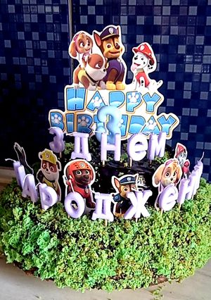 Торт святковий з шоколадним і шпинатним бісквітом