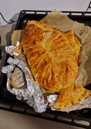 Філе тунця в слойонному тісті aбо рибний пиріг