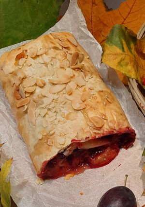 Штрудель зі сливами