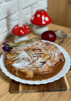 Яблучний пиріг на кефірі