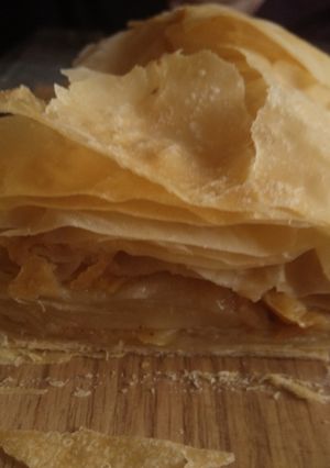 Яблучний штрудель з тіста 