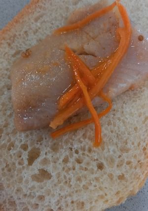 Грінка з оселедцем