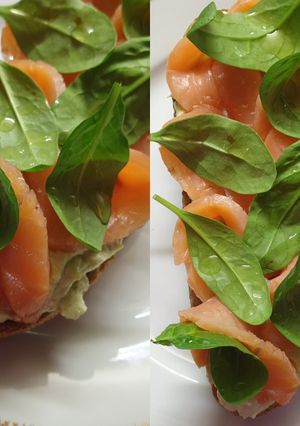 Брускетта с лососем