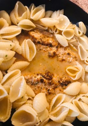 Запечена скумбрія з макаронами