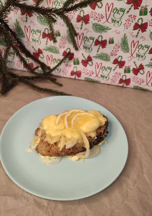 Запечена риба з цибулею і майонезом