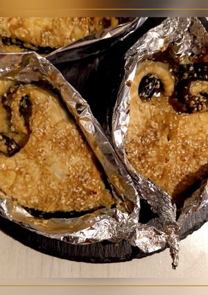 Зубатка запечена в духовці з соєвим соусом, гірчицею і кунжутом