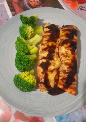 Запечене філе форелі під сиром 