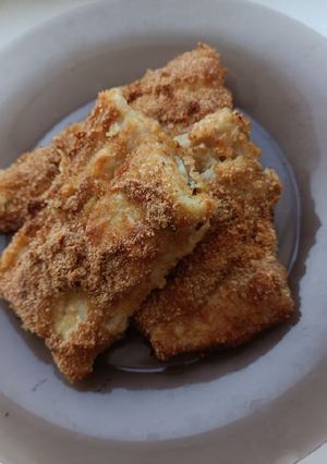 Запечений хек в сухарях