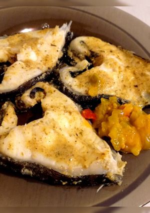 Зубатка в гірчичному соусі приготована на пару в мультиварці