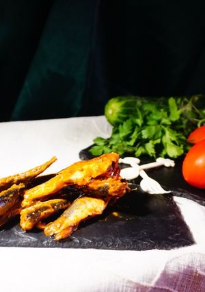 Кілька у томатному соусі