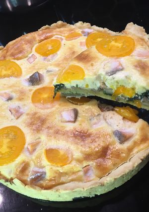 Кіш з лососем