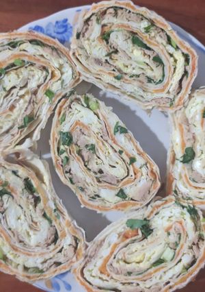 Лаваш з тунцем