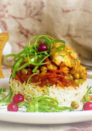 Минтай з рисом та овочами