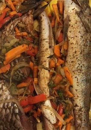 Мікс риби (судак, короп) з овочами у духовці