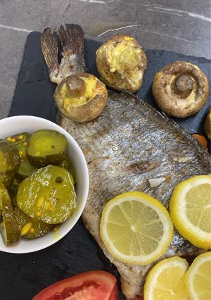 Ніжна дорада запечена у духовці