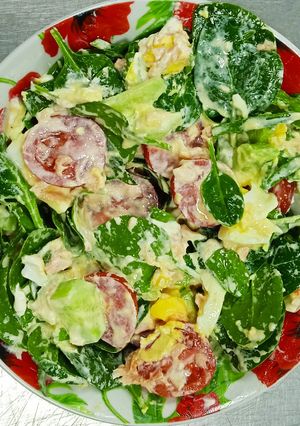ПП Салат з тунцем і шпинатом