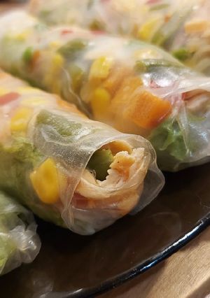 ПХ Роли з рисового паперу з лососем