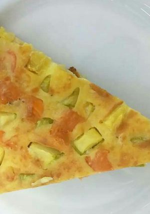 Пиріг з кабачками, творогом та сьомгою