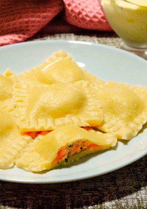 Равіолі з червоною рибою