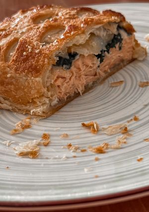 Пиріг з лососем та шпинатом