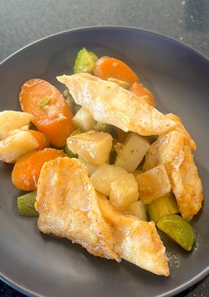 Риба з овочами