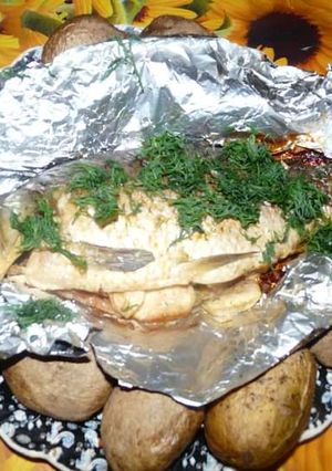 Риба на картоплі