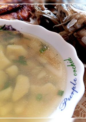 Рибна юшка з карася