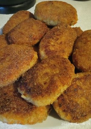 Рибні котлети пісні