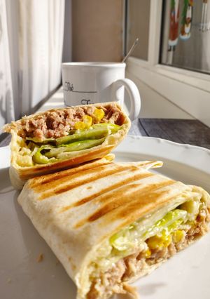 Ролл с тунцом