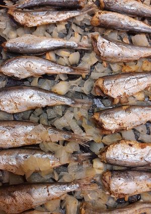 Салака, запечена в духовці