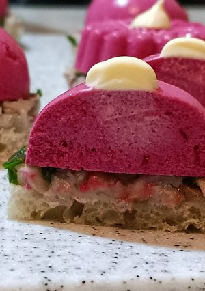 Святкові канапки з оселедцем