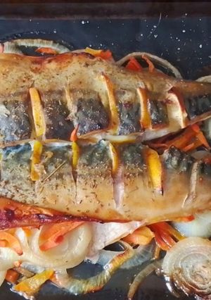 Скумбрія запечена