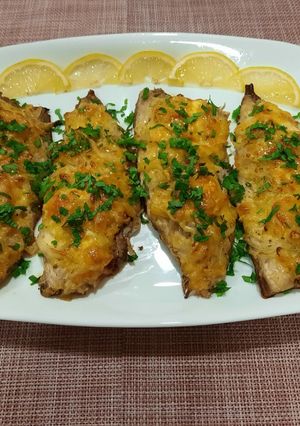 Скумбрія під сиром у духовці